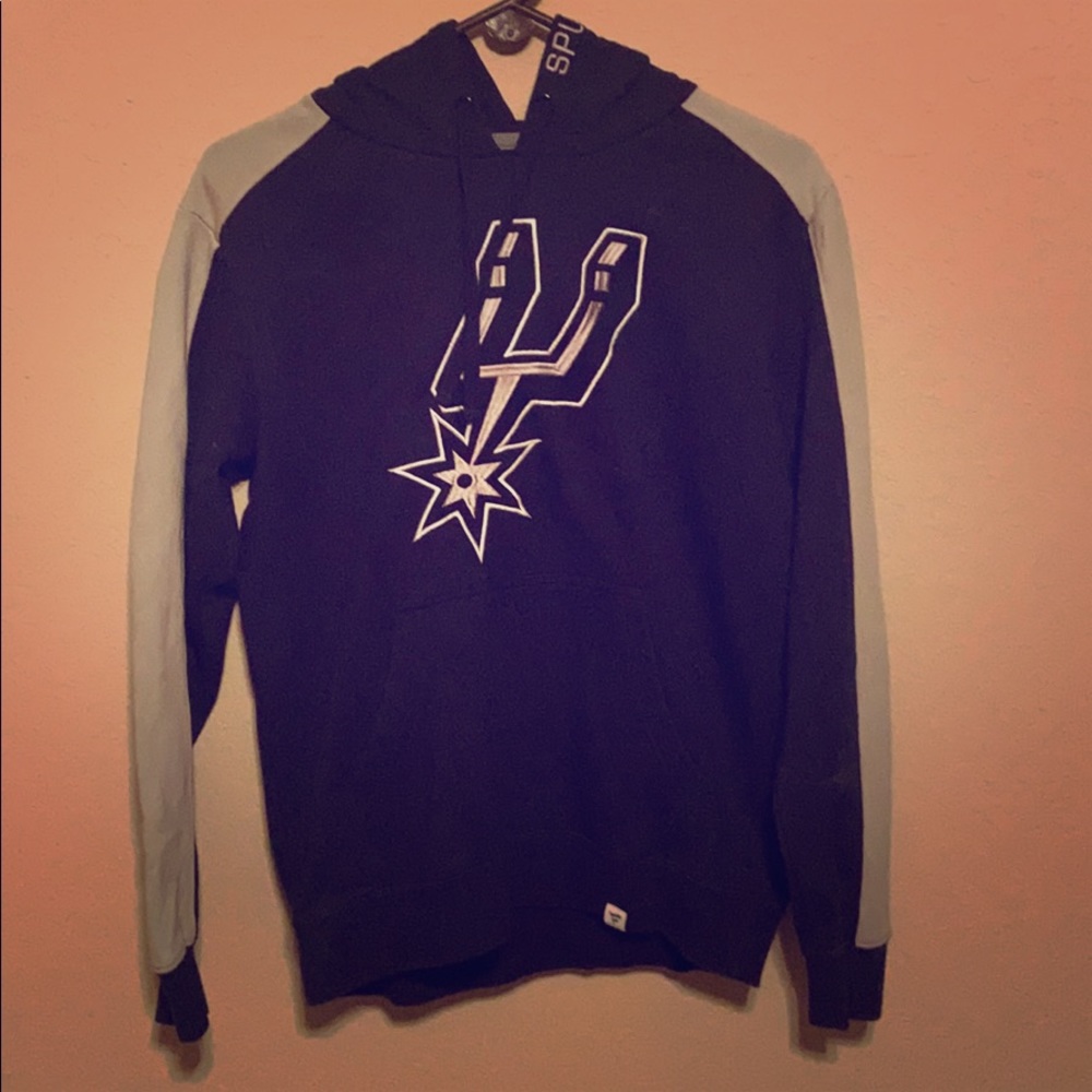 Spurs sweatshirt